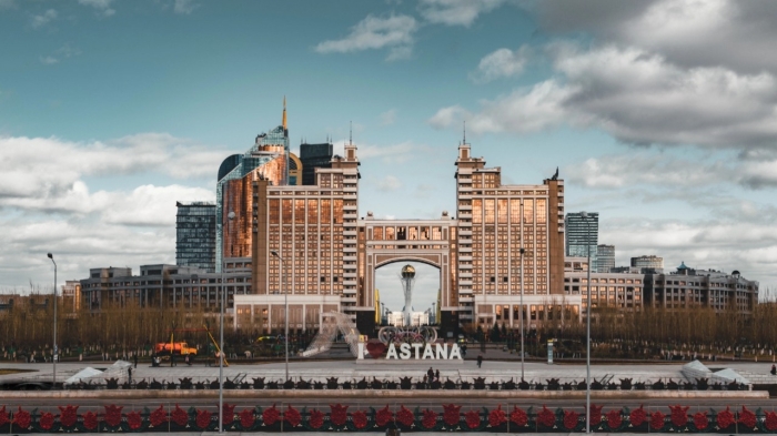 Более 3 тысяч человек эвакуировали из здания КТЖ в Астане во время условного пожара
Более 3 тысяч человек эвакуировали из здания КТЖ в Астане во время условного пожара