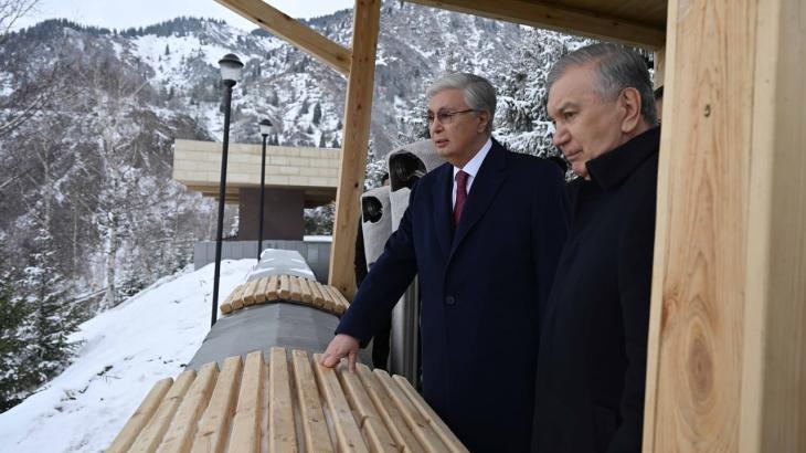 Президенты Казахстана и Узбекистана осмотрели горнолыжный кластер Алматы
Президенты Казахстана и Узбекистана осмотрели горнолыжный кластер Алматы