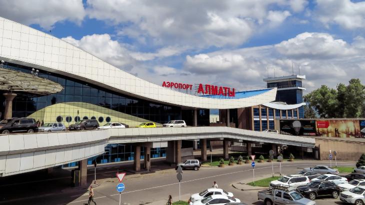 
                                                                                                                                                                                                                                                                                                                                                                                                                                                                В аэропорту Алматы мужчина напал на сотрудницу досмотра с ножом
                                                    