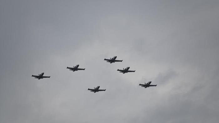 Парад Победы в Астане: в Минобороны показали фото с репетиций авиашоу
Парад Победы в Астане: в Минобороны показали фото с репетиций авиашоу