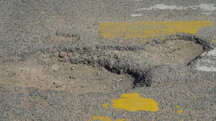 Подрядчики нарушают сроки по ямочному ремонту в Алматы: аким пообещал усилить контроль
Подрядчики нарушают сроки по ямочному ремонту в Алматы: аким пообещал усилить контроль