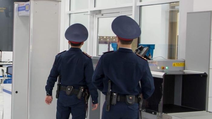 Полицейского уволили после скандального аудио об оформлении протоколов в Астане
Полицейского уволили после скандального аудио об оформлении протоколов в Астане