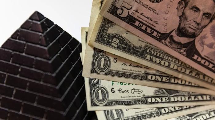 
                                                                                                                                                                                                                                                                                                                                                                                                                                                                                                                                                                                                                                                                                                                                        Прикрывалась продажей БАДов: организатора финпирамиды приговорили к пяти годам лишения свободы в Астане
                                                            