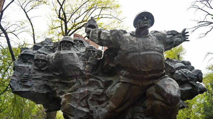 Об ограничениях движения автомобилей 9 мая предупредили алматинцев
Об ограничениях движения автомобилей 9 мая предупредили алматинцев