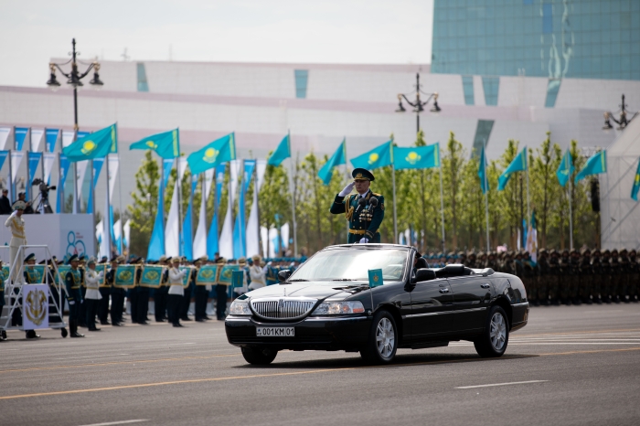 Как прошёл военный парад в Астане: репортаж Informburo
Как прошёл военный парад в Астане: репортаж Informburo