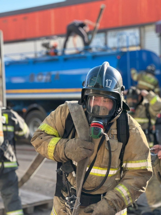 Склад горит в Астане: пожарные работают по повышенному рангу
Склад горит в Астане: пожарные работают по повышенному рангу