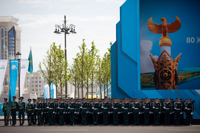 Как прошёл военный парад в Астане: репортаж Informburo
Как прошёл военный парад в Астане: репортаж Informburo