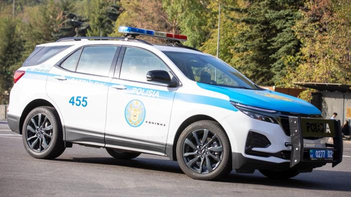 Полицейская машина ехала по тротуару в Астане: как это объяснили в ДП
Полицейская машина ехала по тротуару в Астане: как это объяснили в ДП