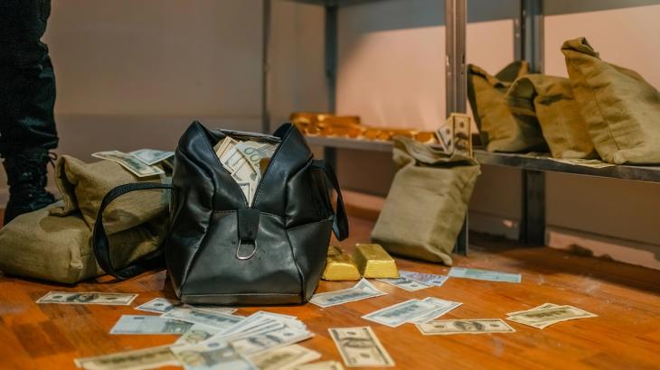 Попытка ограбления банка в Алматы попала на видео
Попытка ограбления банка в Алматы попала на видео