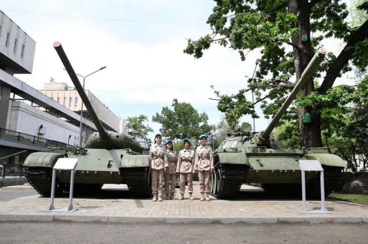 Легендарный танк Т-34 и "Катюшу" выставили в музее под открытым небом в Алматы
Легендарный танк Т-34 и "Катюшу" выставили в музее под открытым небом в Алматы