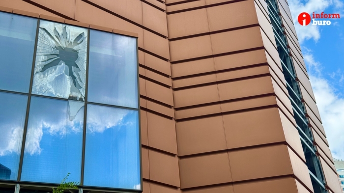 
                                                                                                                                                                                                                                                                                                                                                                                                                                                                                                                                                                                                                                                                                                                                        Jusan bank продал ТРЦ-долгострой в Астане. Как заброшенное здание выглядит сейчас
                                                            