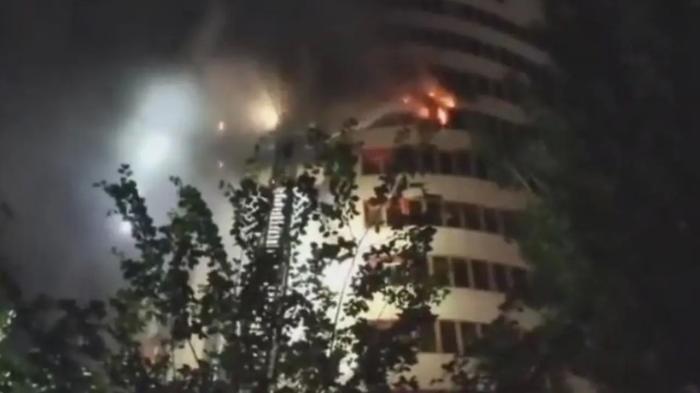 
                                                                                                                                                                                                                                                                                                                                                                                                                                                                                                                                                                                                                    Пожар в ЖК "Семь бочек" в Астане потушили. Горела обшивка с шестого по 16-й этажи
                                                            