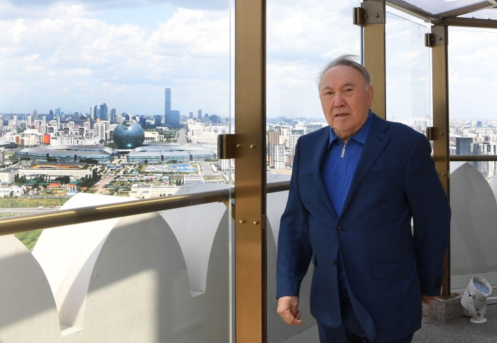 
                                                                                                                                                                                                                                                                                                                                                                                                                                                                                                                                                                                                                                                                                                                                         Совершил дуа за благополучие страны: Нурсултан Назарбаев посетил главную мечеть Астаны
                                                            