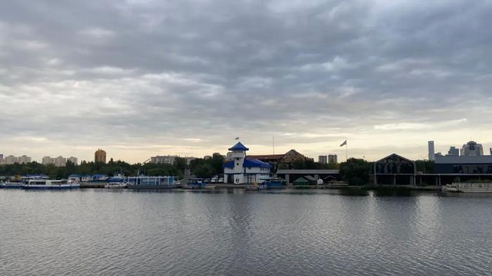 Мужчина едва не утонул в реке Есиль: его спасли сотрудники МЧС РК
Мужчина едва не утонул в реке Есиль: его спасли сотрудники МЧС РК