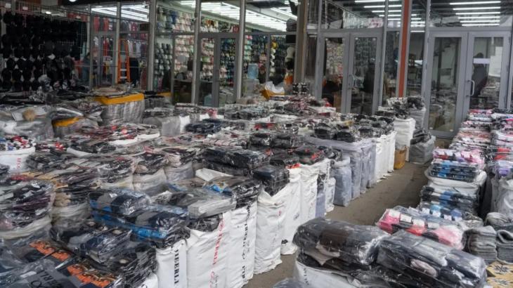 Стихийная торговля и пожары: аким Алматы поручил навести порядок на барахолке
Стихийная торговля и пожары: аким Алматы поручил навести порядок на барахолке