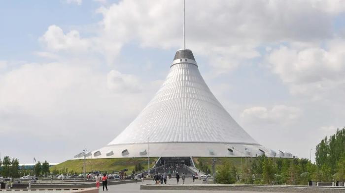 Дорогу за "Хан Шатыром" временно перекроют в Астане
Дорогу за "Хан Шатыром" временно перекроют в Астане