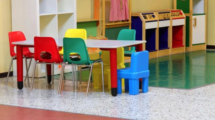 
                                                                                                                                                                                                                                                                                                                                                                                                                                                                                                                                                                                                                    Сотрудницу детсада, которая била ребёнка, освободили от наказания по амнистии в Астане
                                                            