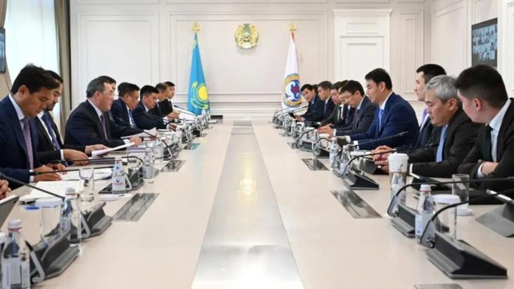 Акимы Алматы и региона обсудили развитие агломерации
Акимы Алматы и региона обсудили развитие агломерации