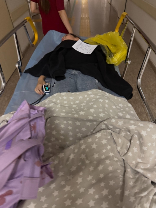 На 8-летнюю девочку упал шкаф в раздевалке бассейна в Астане: полиция возбудила дело
На 8-летнюю девочку упал шкаф в раздевалке бассейна в Астане: полиция возбудила дело