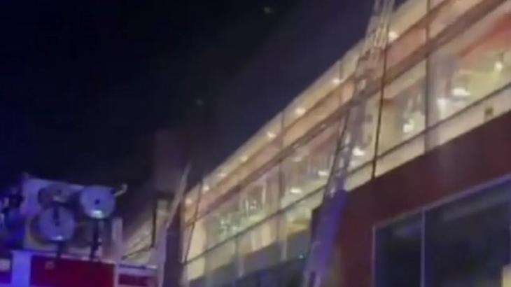 Кафе загорелось в центре Алматы
Кафе загорелось в центре Алматы