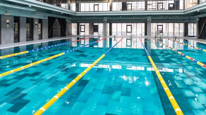 На 8-летнюю девочку упал шкаф в раздевалке бассейна в Астане: полиция возбудила дело
На 8-летнюю девочку упал шкаф в раздевалке бассейна в Астане: полиция возбудила дело