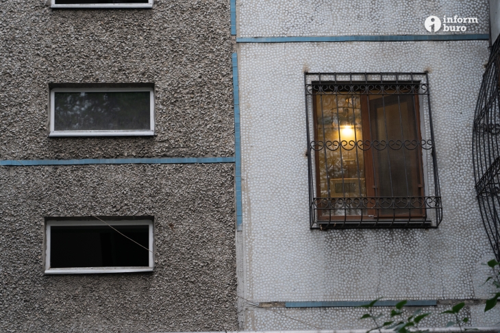 Миллиарды на покраску фасадов в Алматы: дома до и после реставрации глазами фотокорреспондента Informburo
Миллиарды на покраску фасадов в Алматы: дома до и после реставрации глазами фотокорреспондента Informburo