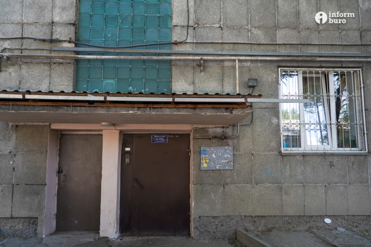 Миллиарды на покраску фасадов в Алматы: дома до и после реставрации глазами фотокорреспондента Informburo
Миллиарды на покраску фасадов в Алматы: дома до и после реставрации глазами фотокорреспондента Informburo