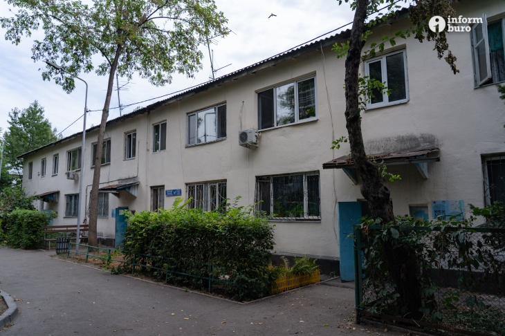 Миллиарды на покраску фасадов в Алматы: дома до и после реставрации глазами фотокорреспондента Informburo
Миллиарды на покраску фасадов в Алматы: дома до и после реставрации глазами фотокорреспондента Informburo