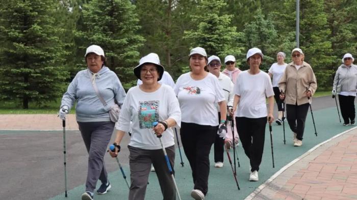 Пенсионеров Астаны приглашают на бесплатные тренировки по скандинавской ходьбе
Пенсионеров Астаны приглашают на бесплатные тренировки по скандинавской ходьбе