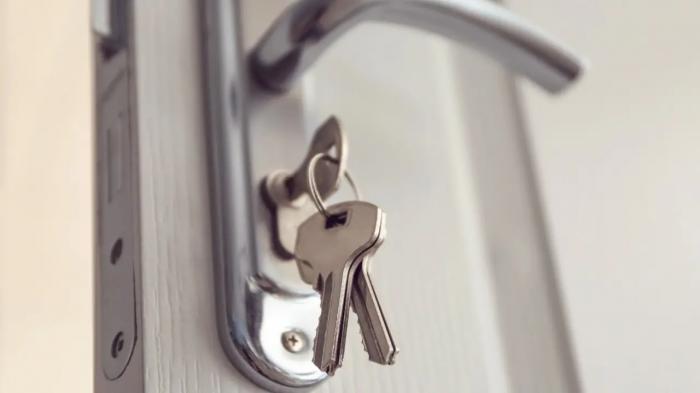 
                                                                                                                                                                                                                                                                                                                                                                                                                                                                                                40 лет жила в квартире без документов: астанчанка выиграла суд против акимата
                                                            