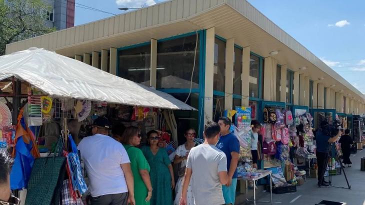 Арендную плату решили поднять на Зелёном базаре в Алматы: в комитете торговли высказались о конфликте
Арендную плату решили поднять на Зелёном базаре в Алматы: в комитете торговли высказались о конфликте