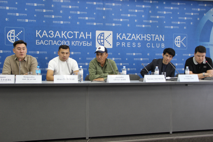 "Мы не миллионеры". Таксисты Алматы предупредили о крахе рынка без упрощённой декларации
"Мы не миллионеры". Таксисты Алматы предупредили о крахе рынка без упрощённой декларации