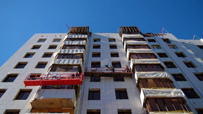 
                                                                                                                                                                                                                                                                                                                                                                                                                                                                                                                                                                                                                    Жители пострадавшего от пожара ЖК в Астане вернулись домой спустя месяц
                                                            