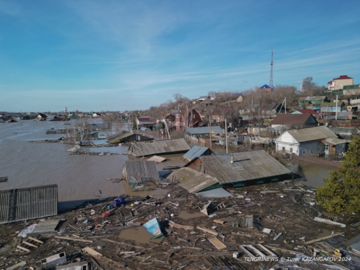 "Есть еще за что бороться". Кадры из затопленного Петропавловска