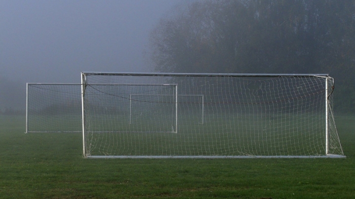 Упавшие футбольные ворота убили 10-летнего мальчика в Астане Упавшие футбольные ворота убили 10-летнего мальчика в Астане