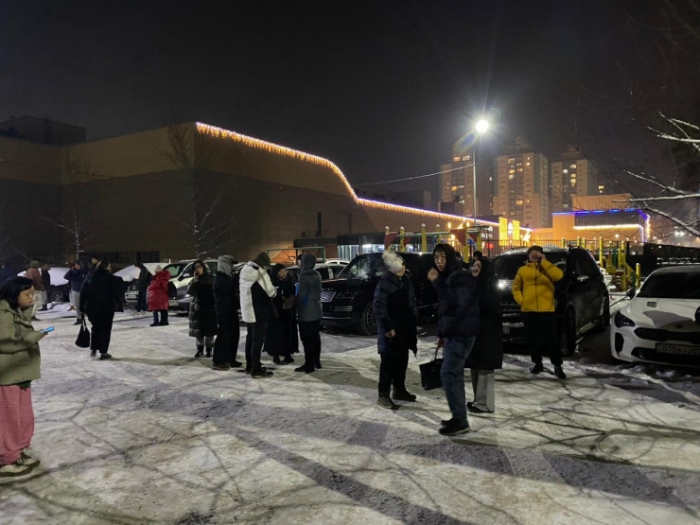 Бессонная ночь. Как алматинцы отреагировали на землетрясение Бессонная ночь. Как алматинцы отреагировали на землетрясение