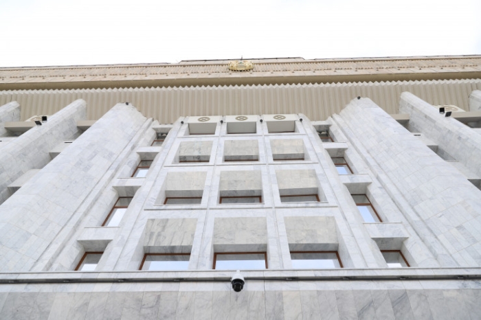 Турецкий мрамор и кыргызский травертин. Что изменилось в здании акимата Алматы