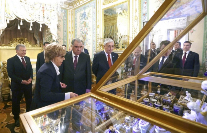 Глава государства посетил ряд культурных объектов Санкт-Петербурга