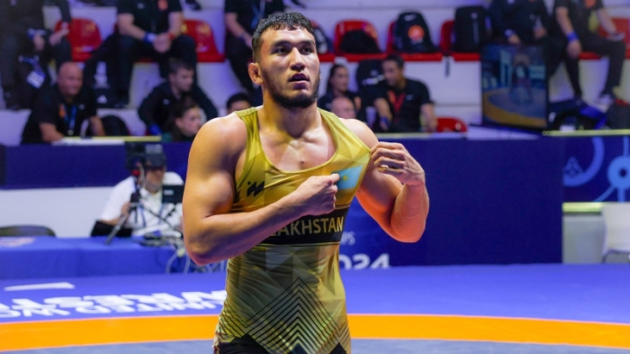 Ризабек Айтмухан снова стал чемпионом мира по вольной борьбе Ризабек Айтмухан снова стал чемпионом мира по вольной борьбе
