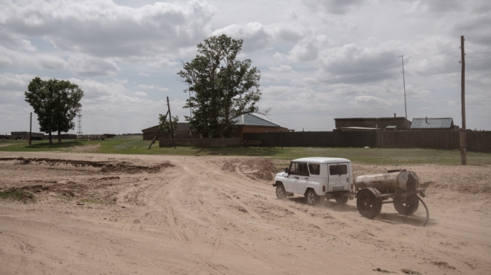 "Было 120 дворов, осталось - 14". Как в области Абай лесники не дают умереть целому селу "Было 120 дворов, осталось - 14". Как в области Абай лесники не дают умереть целому селу