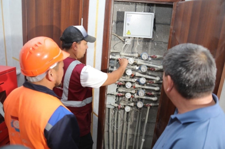 Алматыда борышкерлердің пәтеріндегі ыстық суы өшіріледі
 
Алматыда борышкерлердің пәтеріндегі ыстық суы өшіріледі