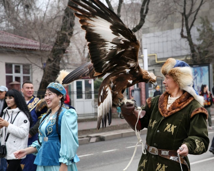 
Театрализованный караван "Көш. Наурыз – думан" прошёл в Алматы

