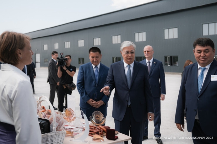 Экибастуз, колбаса и не родственник Токаева. Закулисье павлодарской поездки Президента Экибастуз, колбаса и не родственник Токаева. Закулисье павлодарской поездки Президента