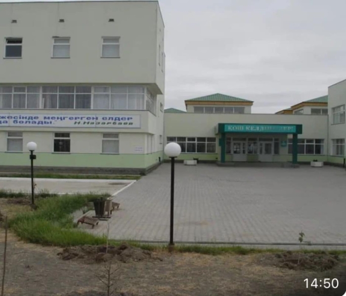 Жителей Атырау обеспокоило возможное строительство ЖК на месте колледжа и школы