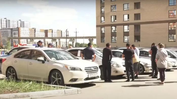 "Никто не думал, что ветром принесёт". При покраске ЛРТ испортили десятки автомобилей астанчан
"Никто не думал, что ветром принесёт". При покраске ЛРТ испортили десятки автомобилей астанчан