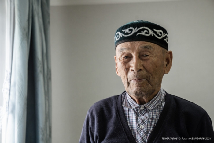 "Было 120 дворов, осталось - 14". Как в области Абай лесники не дают умереть целому селу "Было 120 дворов, осталось - 14". Как в области Абай лесники не дают умереть целому селу