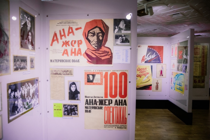 "Внимание, опасная зона!" Что происходит с театрами Алматы