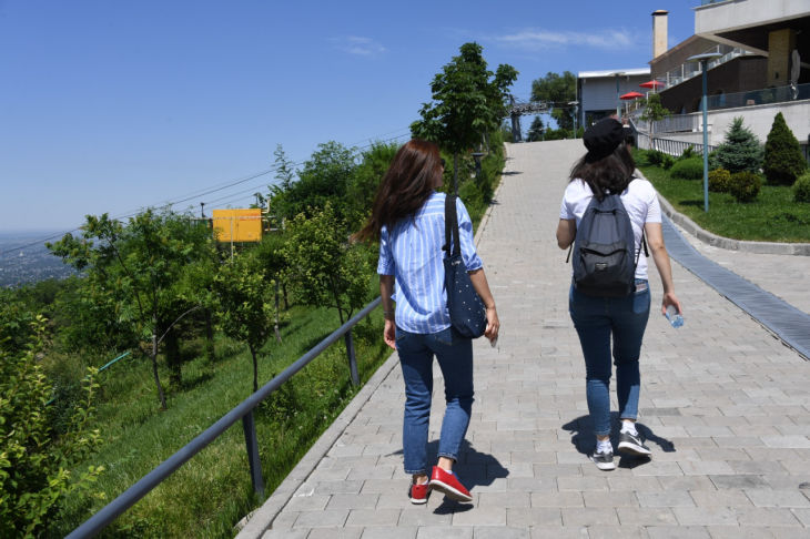 
Что не так со строящейся пешеходной тропой на Кок-Тобе, указал аким Алматы
