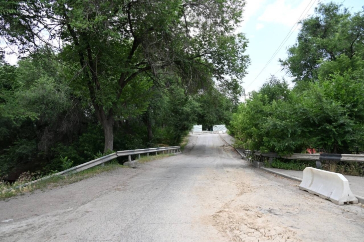 Старый мост в Алматы через реку Есентай заменят на новый
Старый мост в Алматы через реку Есентай заменят на новый