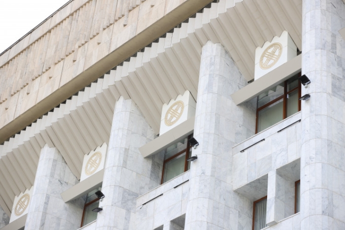 Турецкий мрамор и кыргызский травертин. Что изменилось в здании акимата Алматы